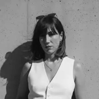 سونیتا سراب‌پور سیم کارت سفید