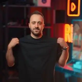 خط سفید زهیر موسوی  @zoheirmousavi