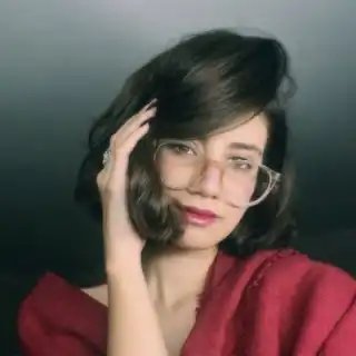 خط سفید کیانا پورحقیقی  @kianaprh