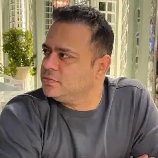 خط سفید مصطفی فقیهی  @Faggihimostafa1