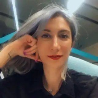 خط سفید سوگل دانایی  @Sogoldanaei