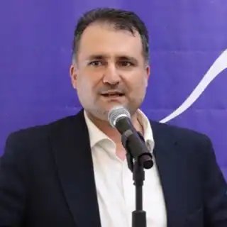 خط سفید امیر کریم‌زاد  @amir_karimzad