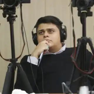 خط سفید حسنین حداد  @hasanein_hadad